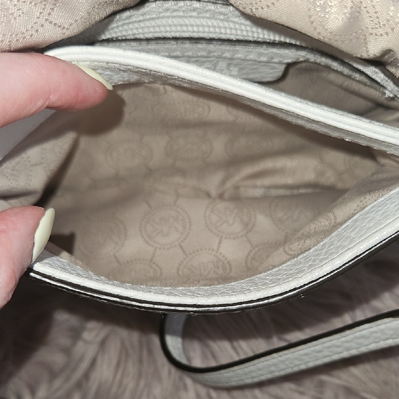 Michael Kors White Pebbled Leather Flap Crossbody - Picture 7 of 8